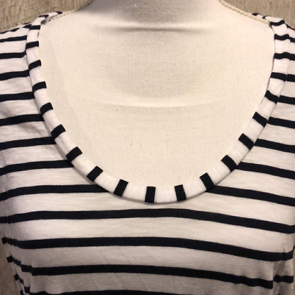 Splendid Black & White Striped Short-sleeve Shirt - Picture 2 of 7